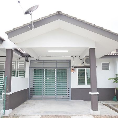 Arau Idaman Homestay Ngoại thất bức ảnh